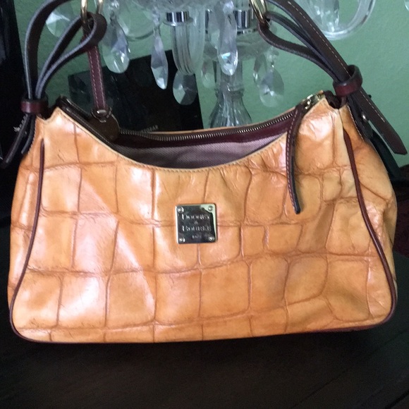 ♥️Dooney &Bourke♥️ - Picture 2 of 10